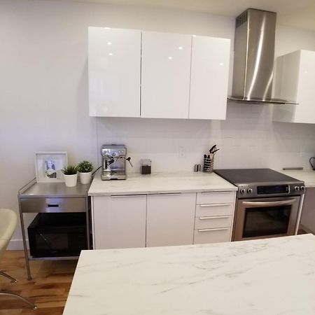 3 Bedroom Near Olympic Stadium มอนทรีอัล ภายนอก รูปภาพ