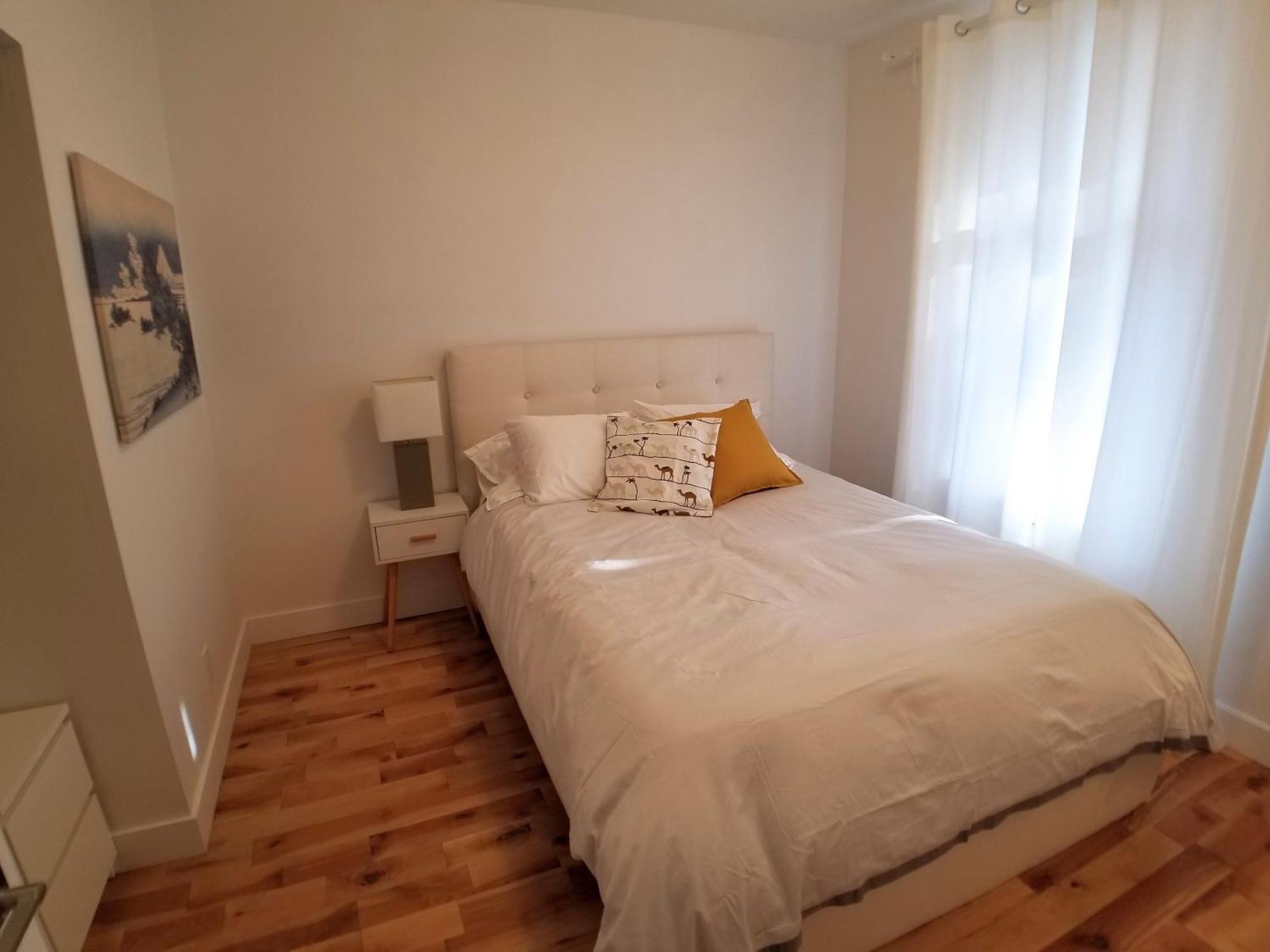 3 Bedroom Near Olympic Stadium มอนทรีอัล ภายนอก รูปภาพ